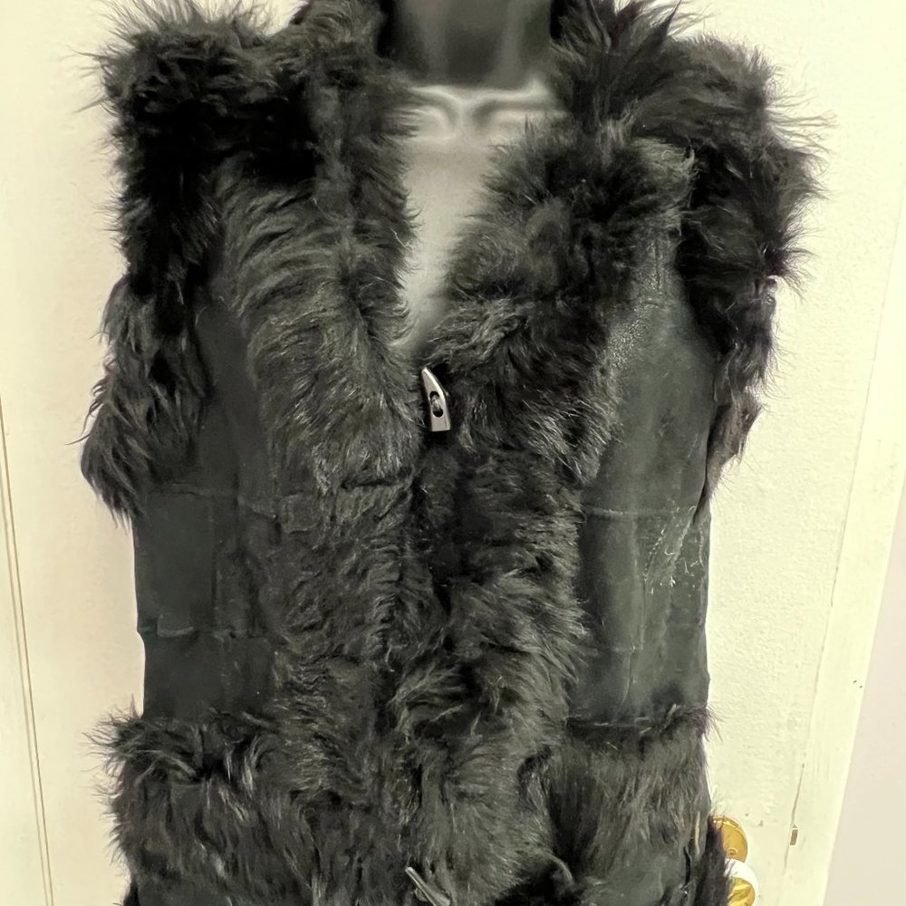 Women's Black Toscana Sheepskin Vest
